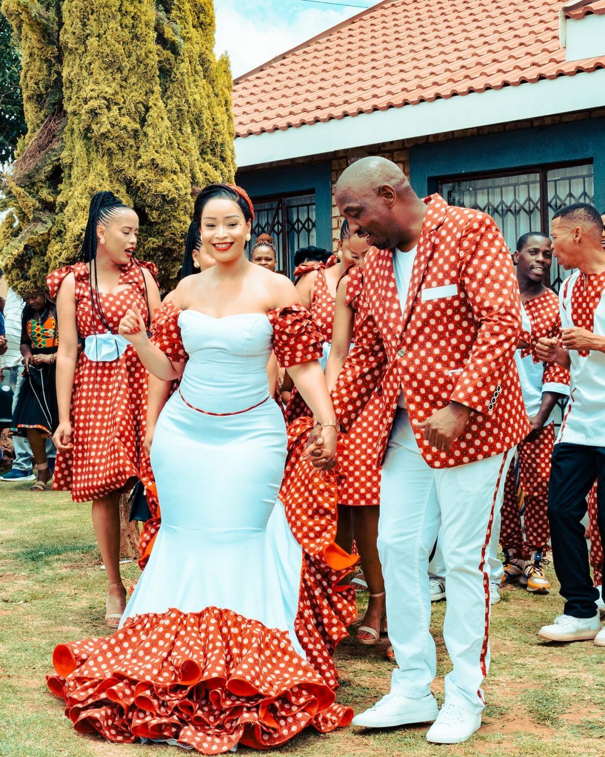 Nice Tswana Traditional Wedding Dresses 2023 For Ladies - Shweshwe Home